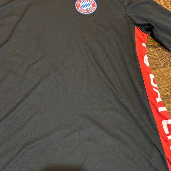 Black and Red FC Bayern Hoodie - Picture 2 of 5